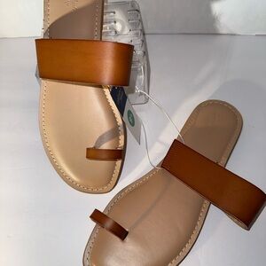 Universal Thread Tan Leather Sandals
